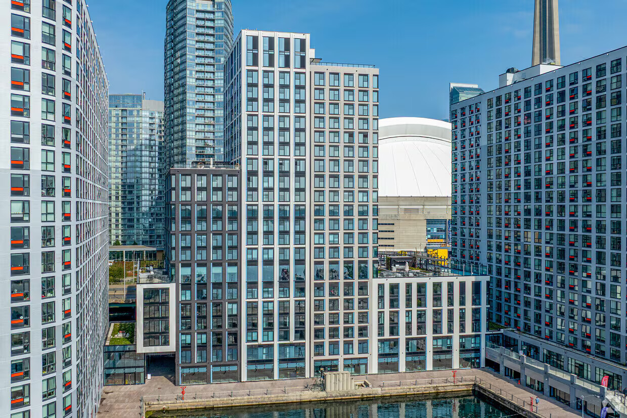 The Quay Residential Towers, Toronto